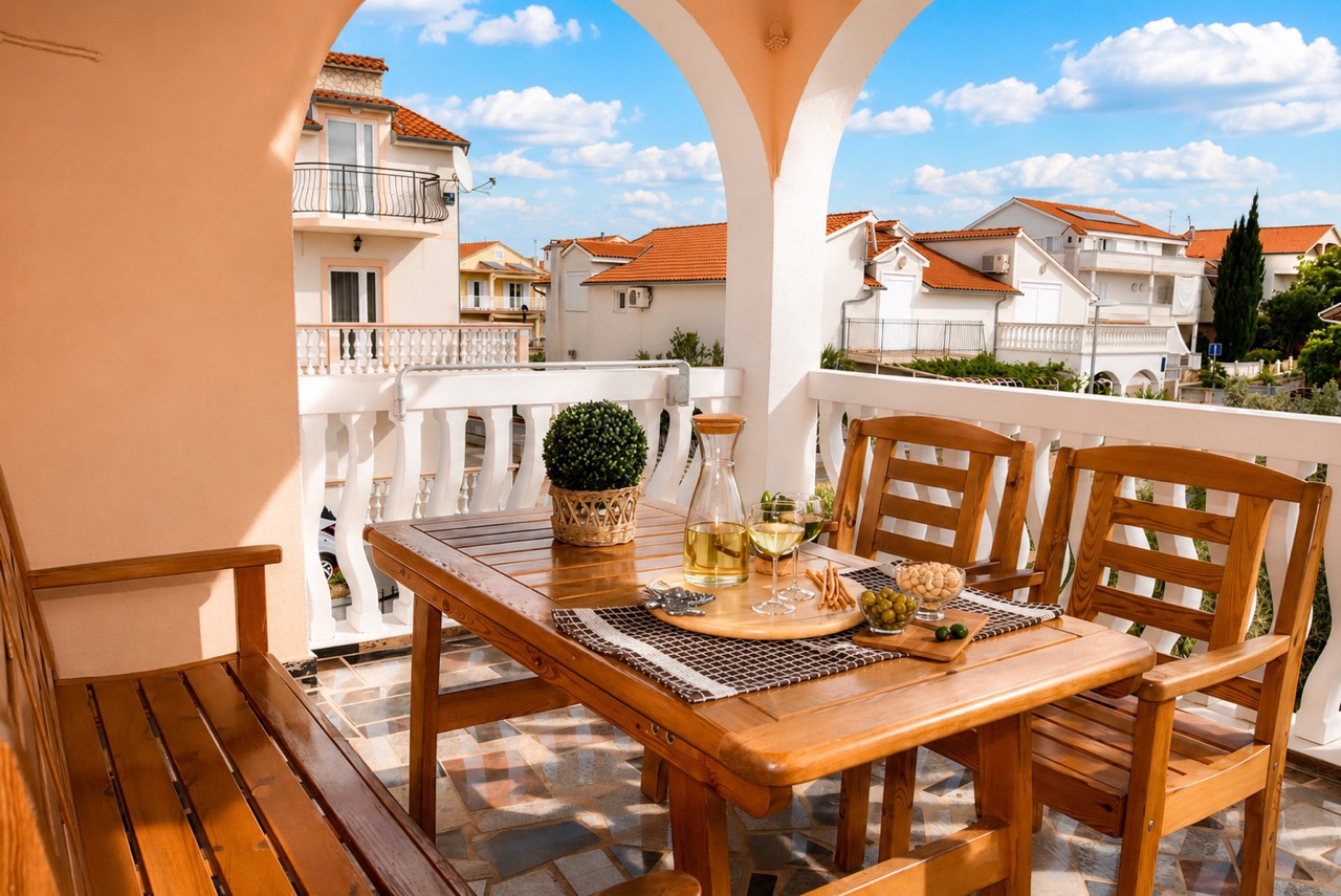 101: Apartment Adria